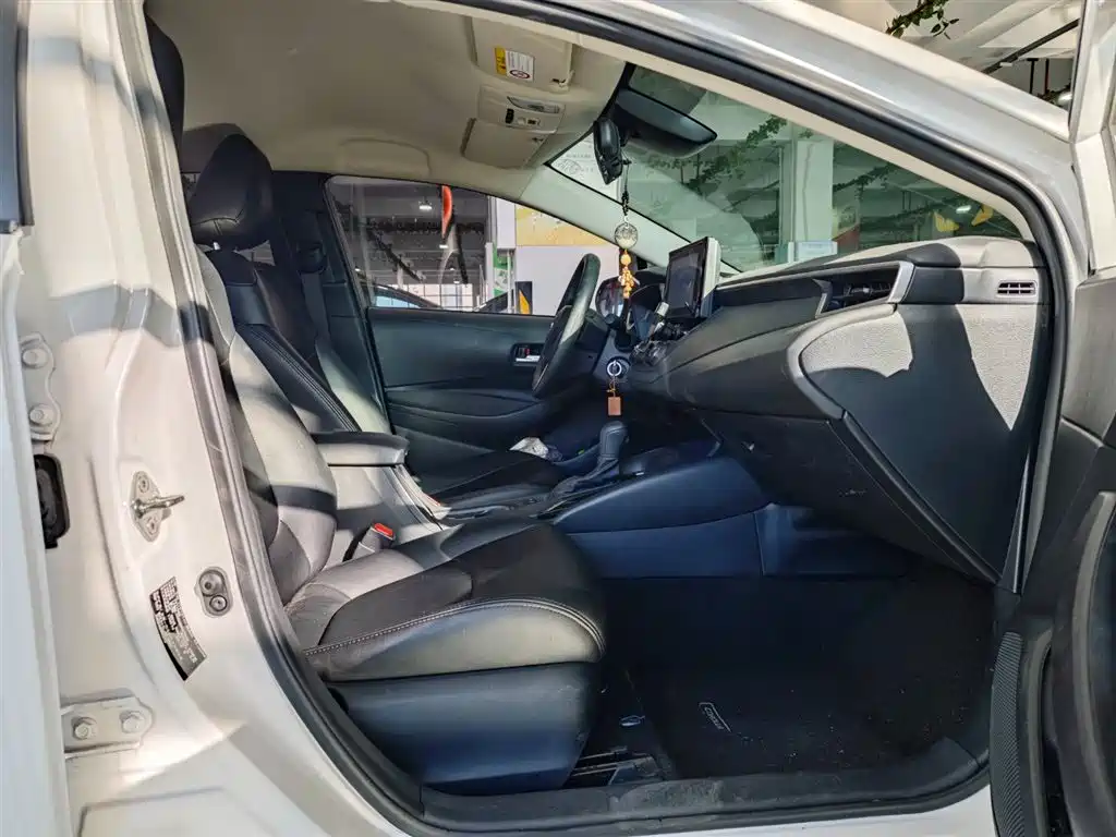 Toyota Corolla 2021 TNGA 1.5L CVT Pioneer Edition фото 23