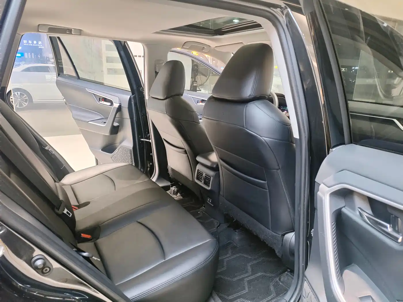 Toyota RAV4 Rongfang 2021 2.0L CVT 2WD Trend фото 12
