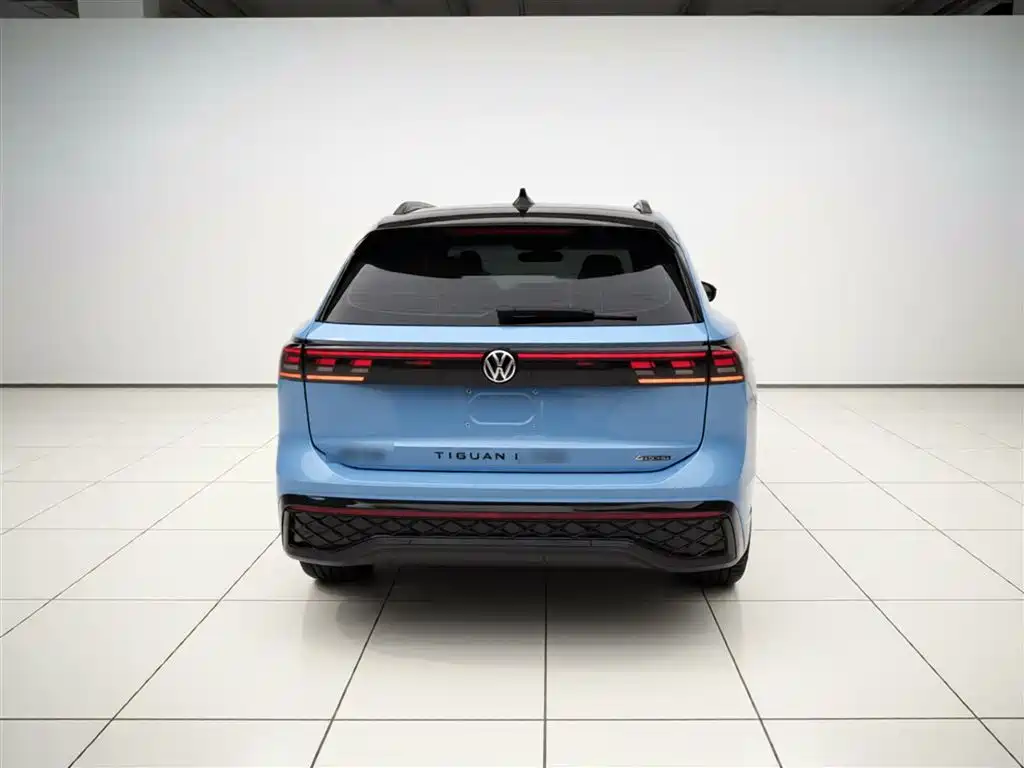 Volkswagen Tiguan L 2024 PRO 380TSI 4WD R-Line Premium Edition фото 6