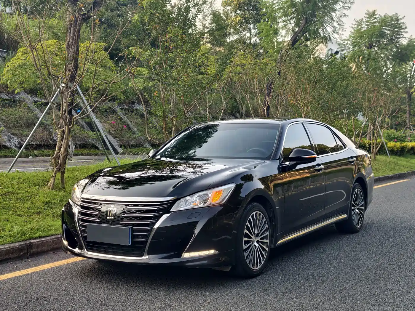 Toyota Crown 2019 2018 2.0T Sport Edition
