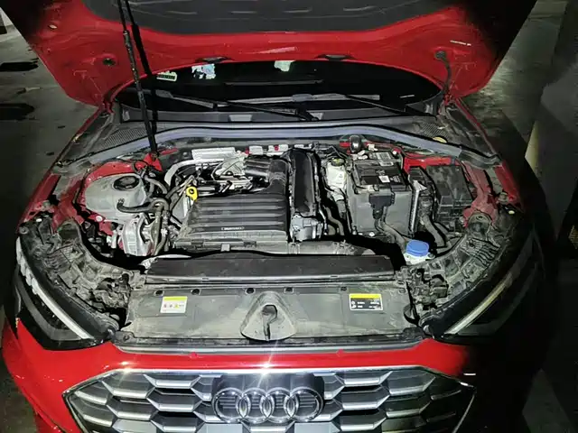 Audi A3 2023 Facelift A3L Limousine 35 TFSI Fashion Sport — фото 3