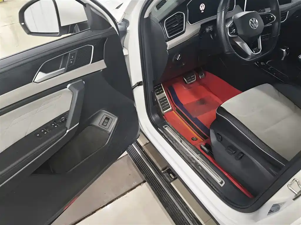 Volkswagen Tayron X 2023 330TSI 2WD Premium High-Performance Edition фото 12