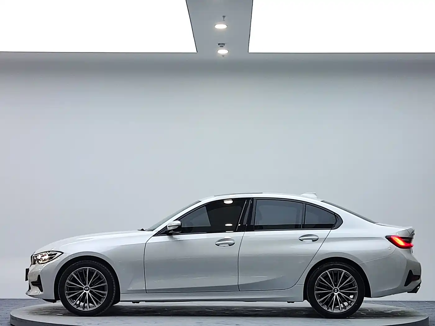 BMW 3 Series 2022 Facelift 320i Sport Package фото 4