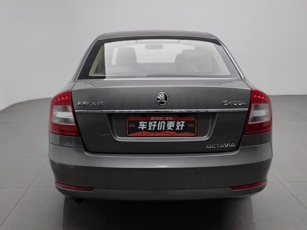 Фото 4 - Škoda Octavia