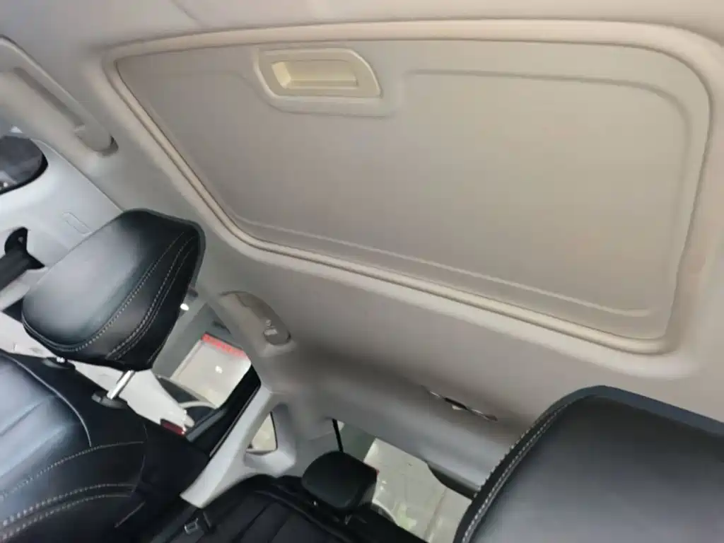 Photo 18 - Peugeot 308