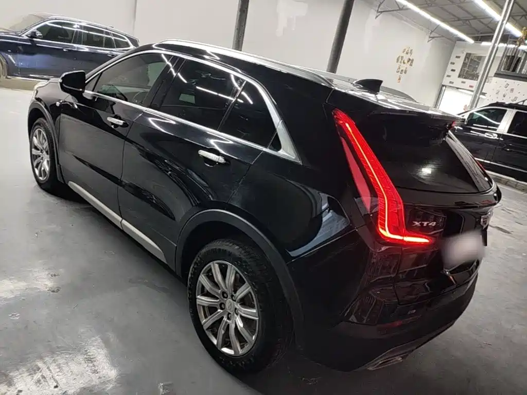 Photo 23 - Cadillac XT4