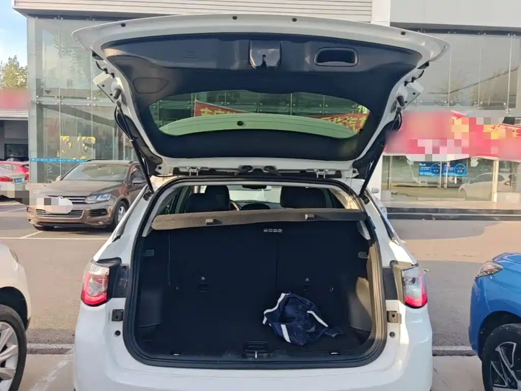 Photo 19 - Jeep Compass