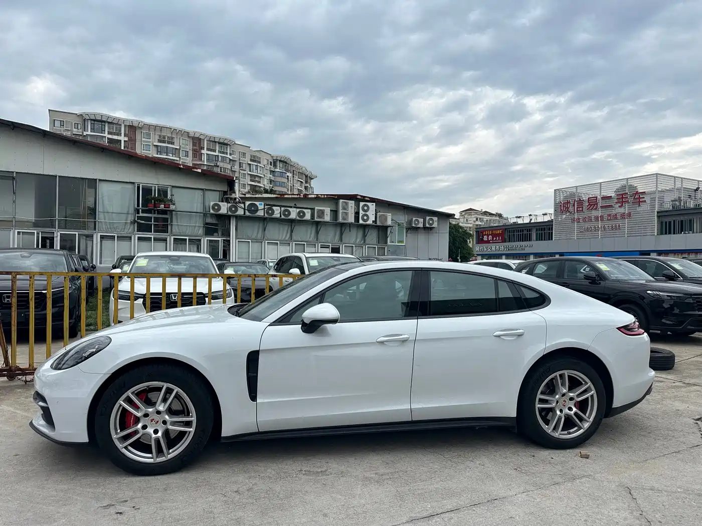Porsche Panamera 2017 Panamera 3.0T фото 4