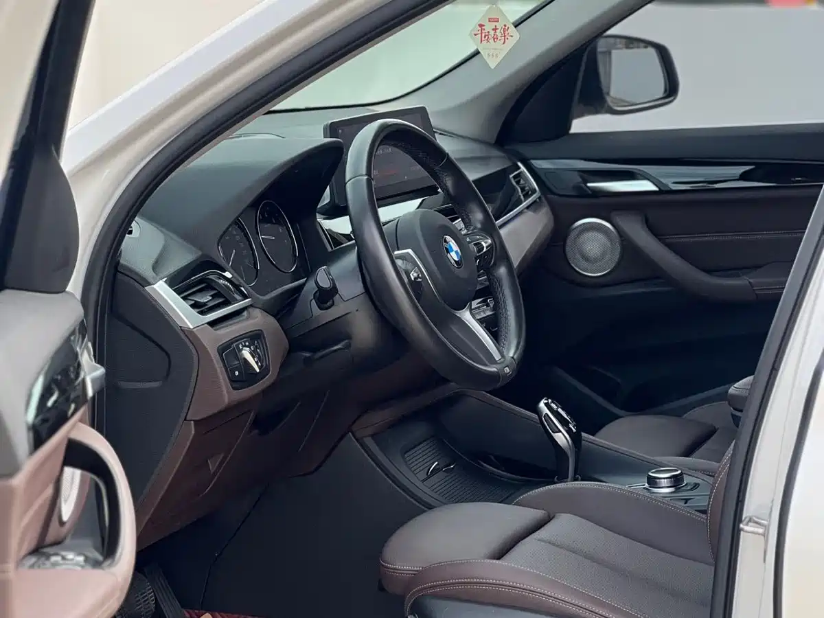 BMW X1 2022 sDrive25Li Leading фото 7