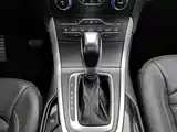Фото 13 - Ford Edge