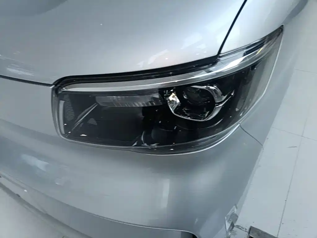 Wuling Motors Wuling Zhiguang NEV 2026 2025 Model Comfort