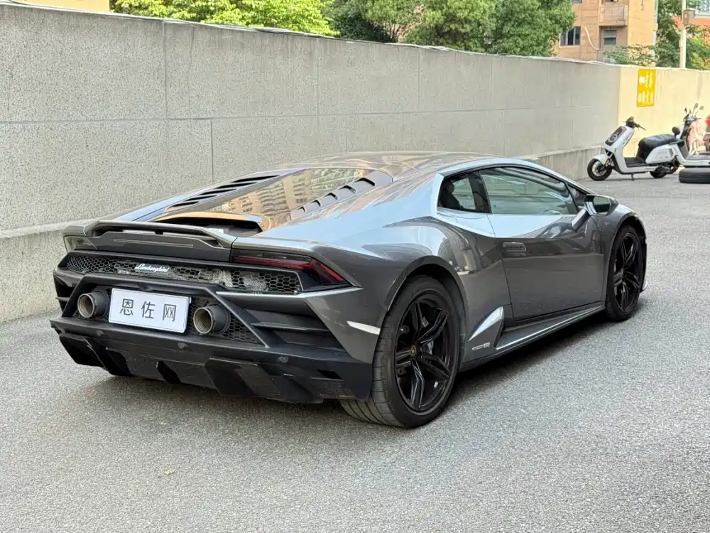 Lamborghini Huracán 2020 Huracán EVO RWD фото 19