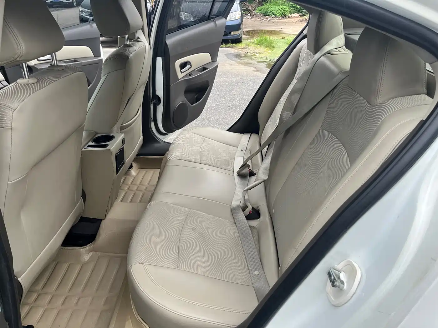 Chevrolet Cruze 2015 1.5L Classic SE AT фото 9