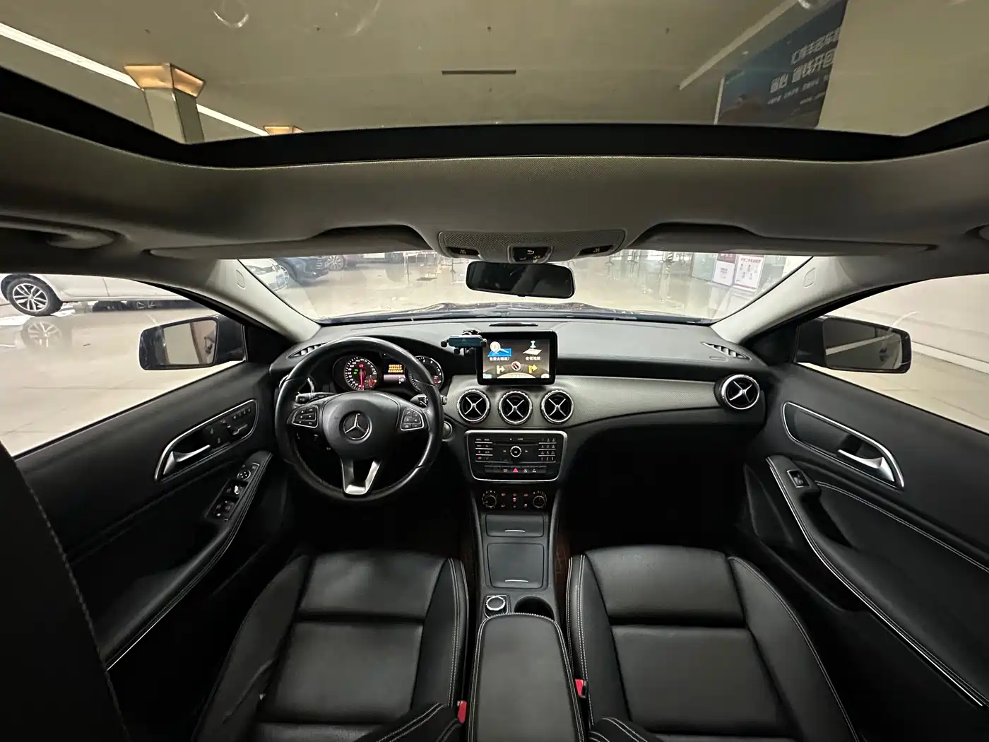 Mercedes-Benz GLA 2016 GLA 200 Fashion фото 15