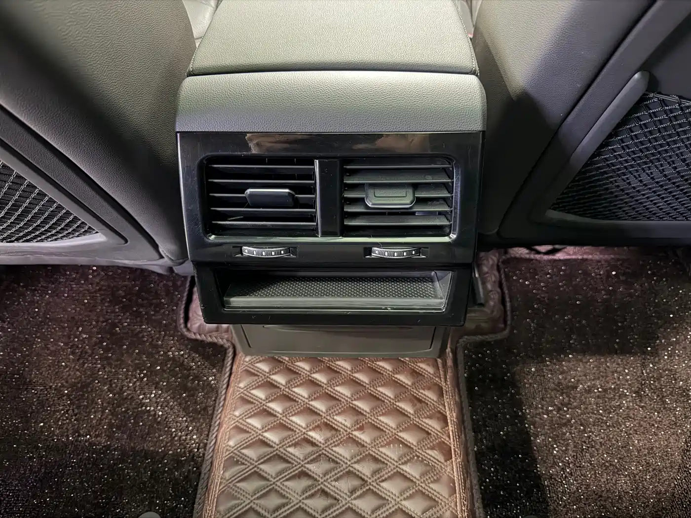 Volkswagen Touareg 2020 3.0TSI Enjoyment Edition China VI фото 10