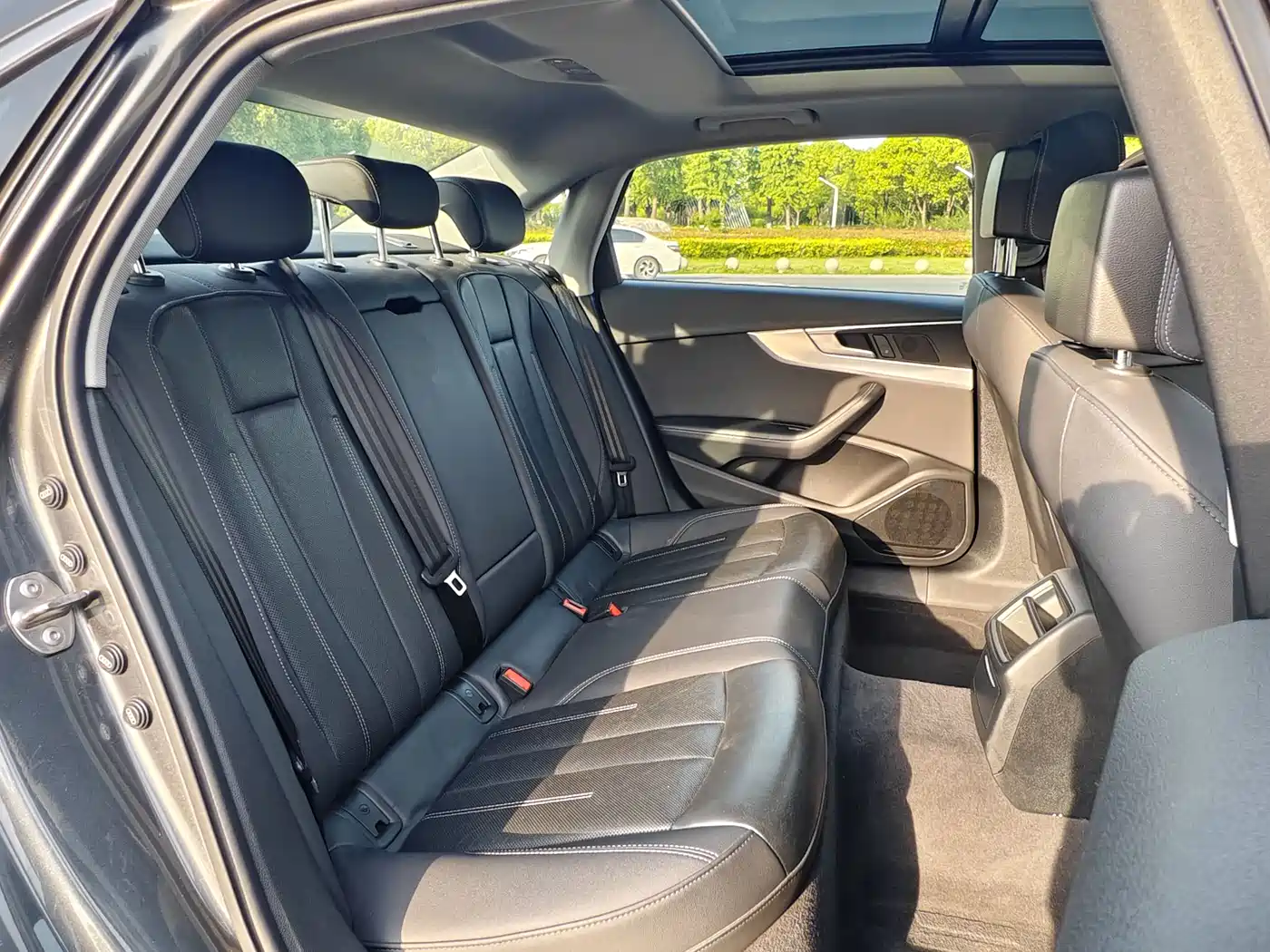 Audi A4L 2020 40 TFSI Fashion Elegance фото 10