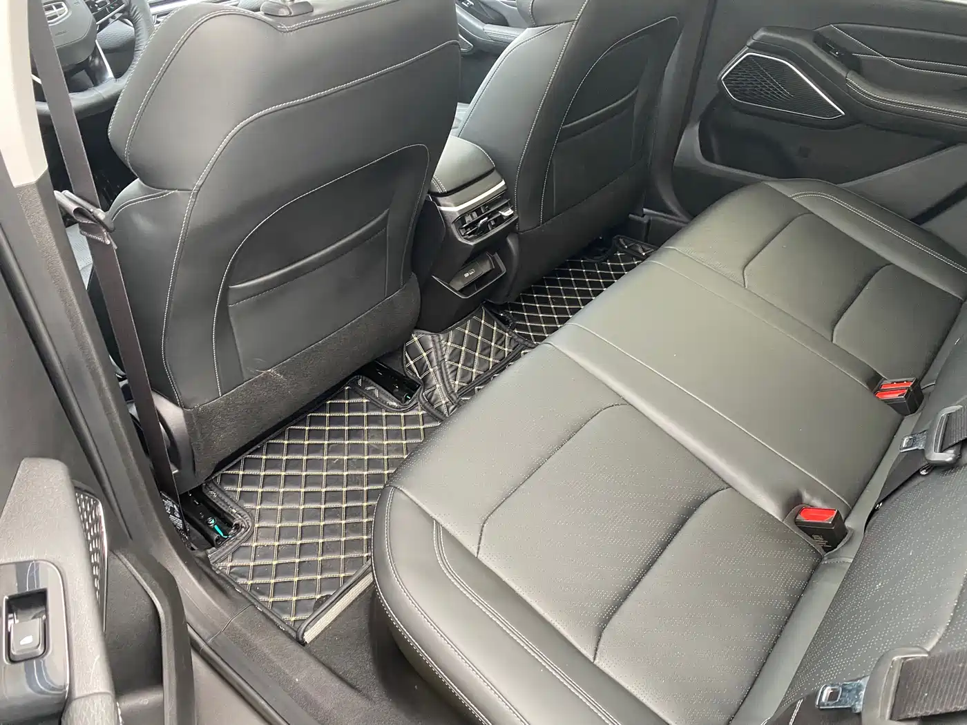 GEELY AUTOMOBILE EMGRAND