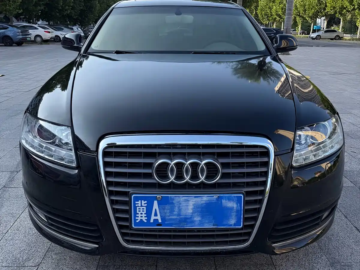 Фото 2 - Audi A6L