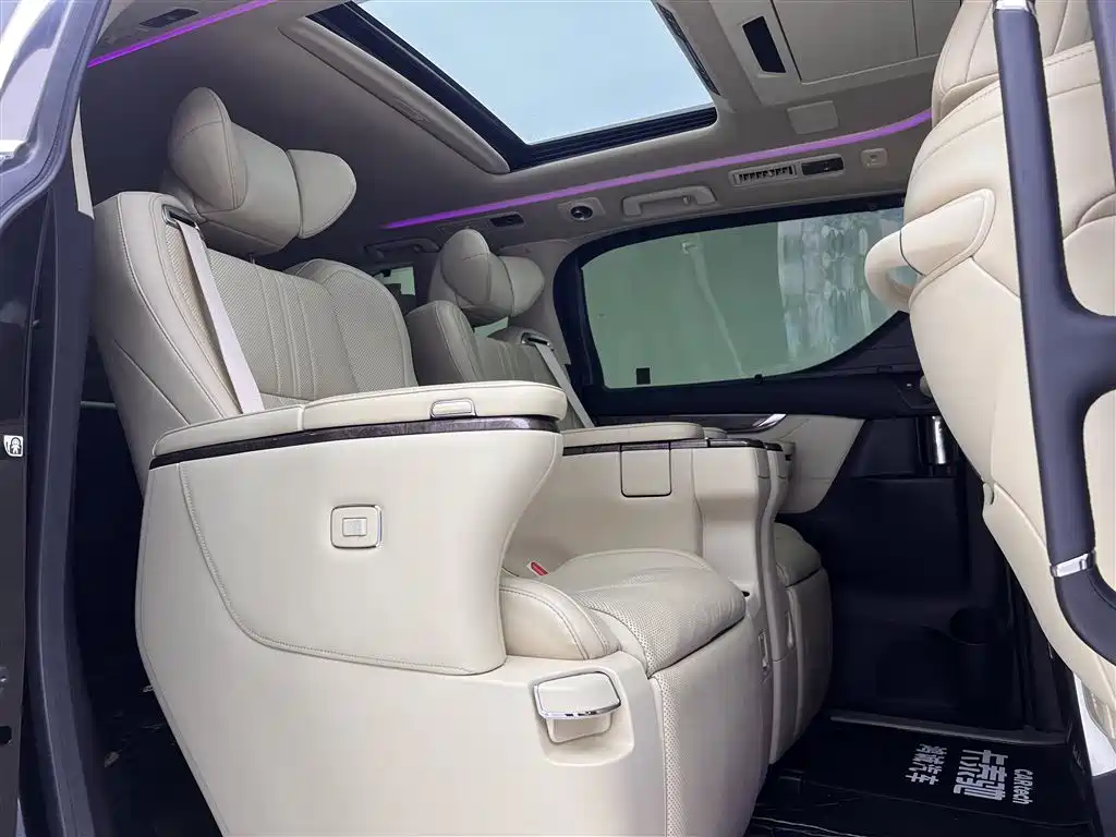 Toyota Alphard 2023 Dual Hybrid 2.5L Ultimate Gold Edition фото 25