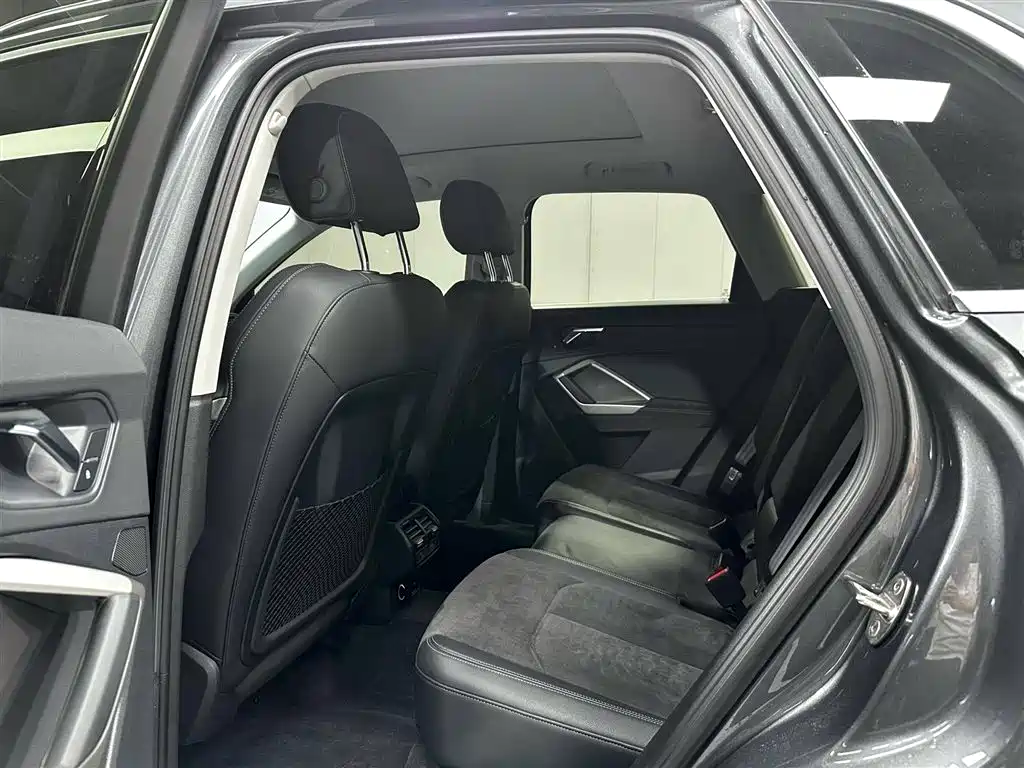 Audi Q3 2022 35 TFSI Fashion Dynamic фото 8