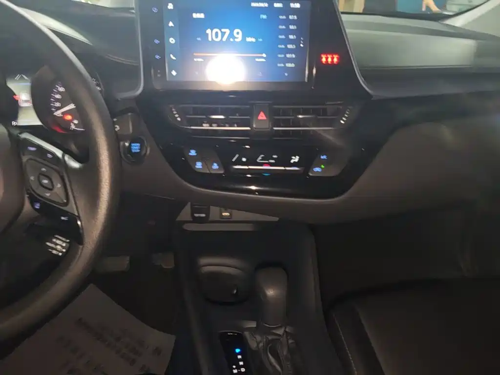Toyota IZOA 2022 2021 2.0L Yixiang Edition