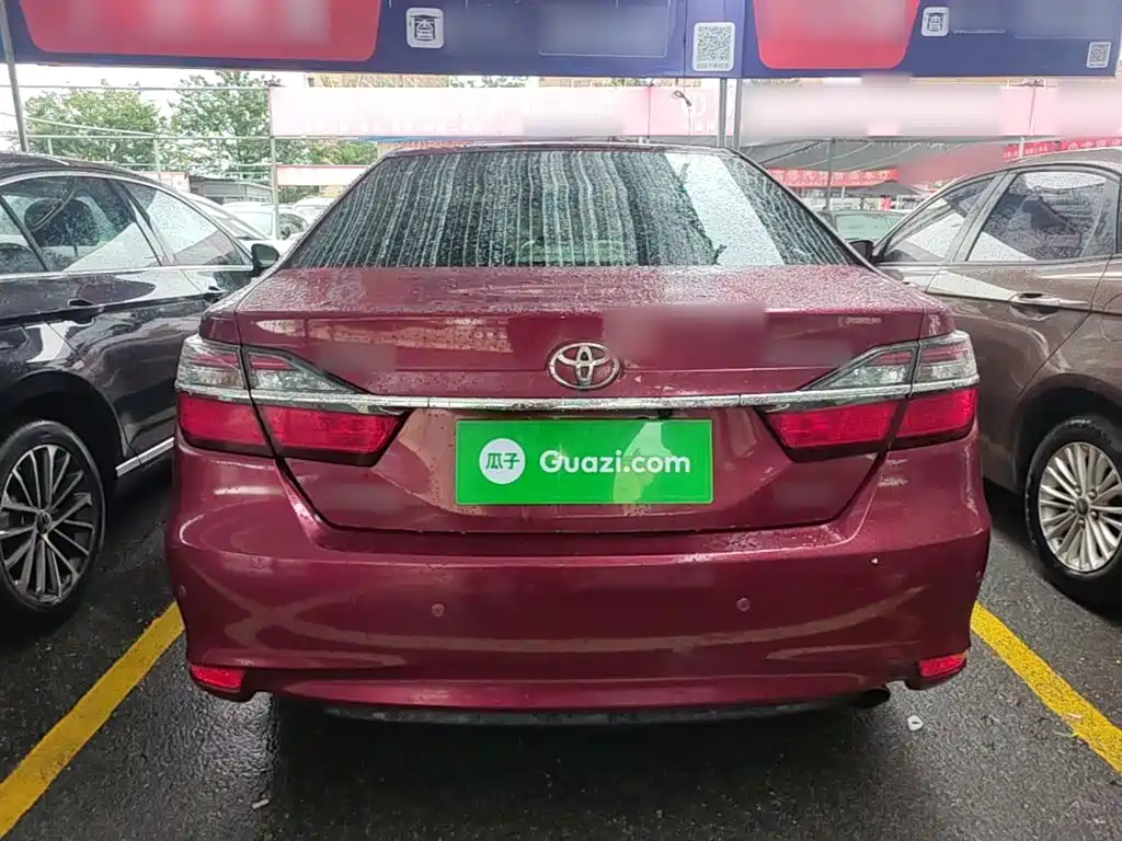 Фото 6 - Toyota Camry
