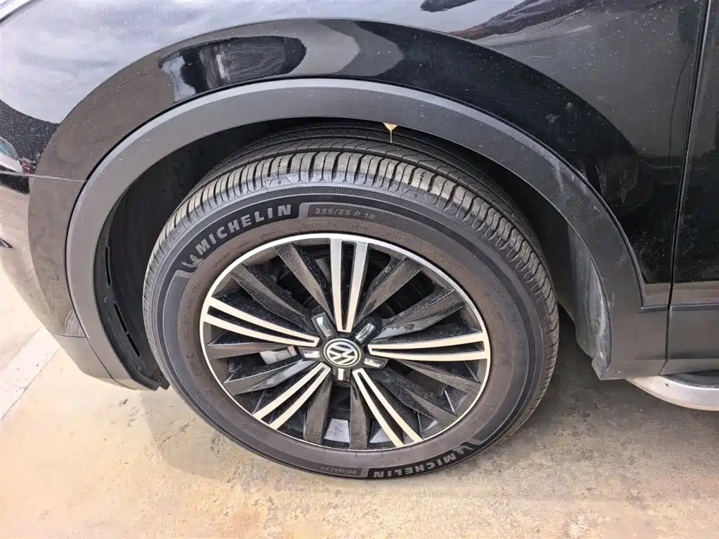 Volkswagen Tiguan L 2019 330TSI Automatic 2WD Panorama Comfort Edition China VI фото 6