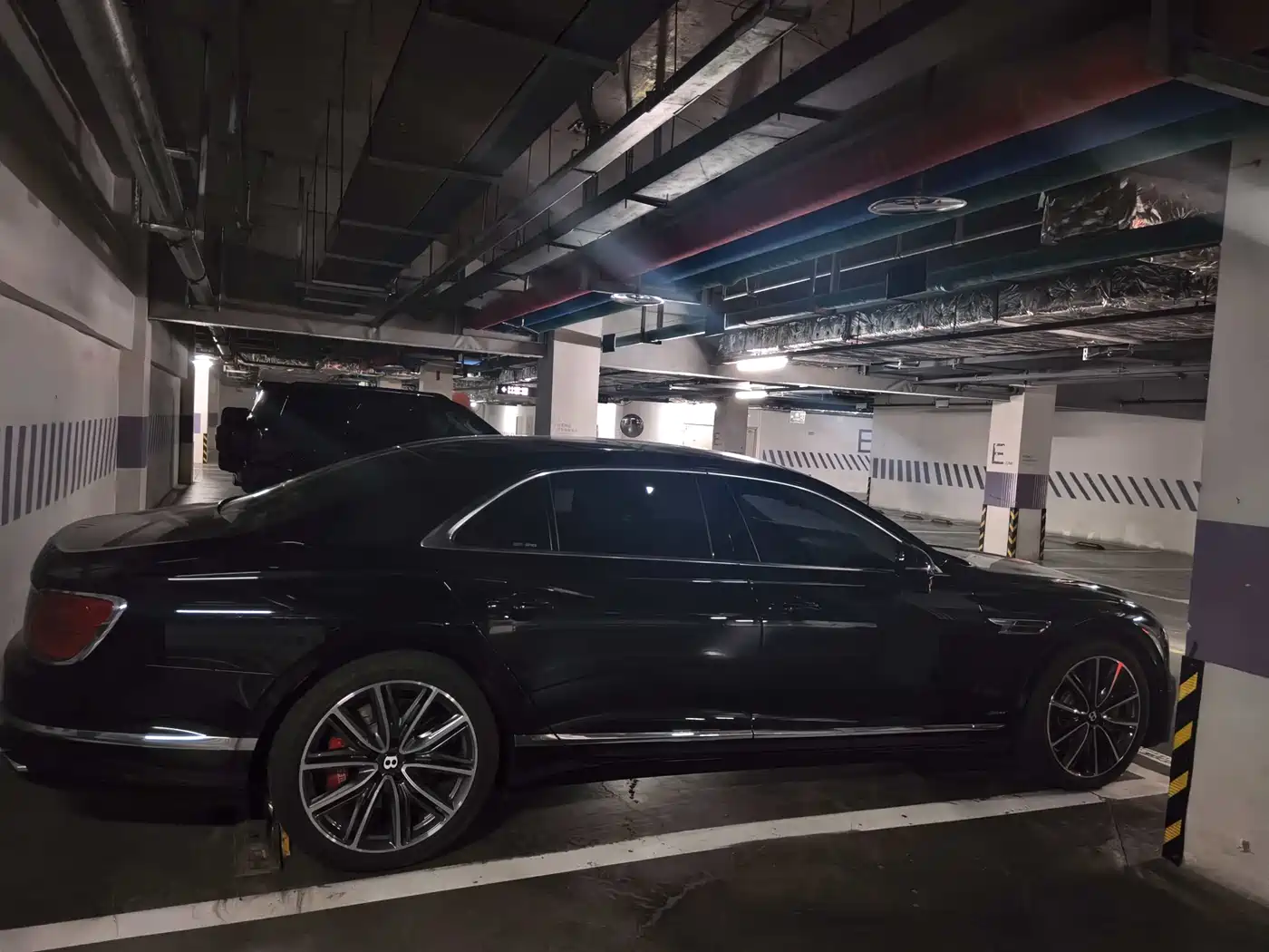 BENTLEY FLYING SPUR PLUG IN HYBRID