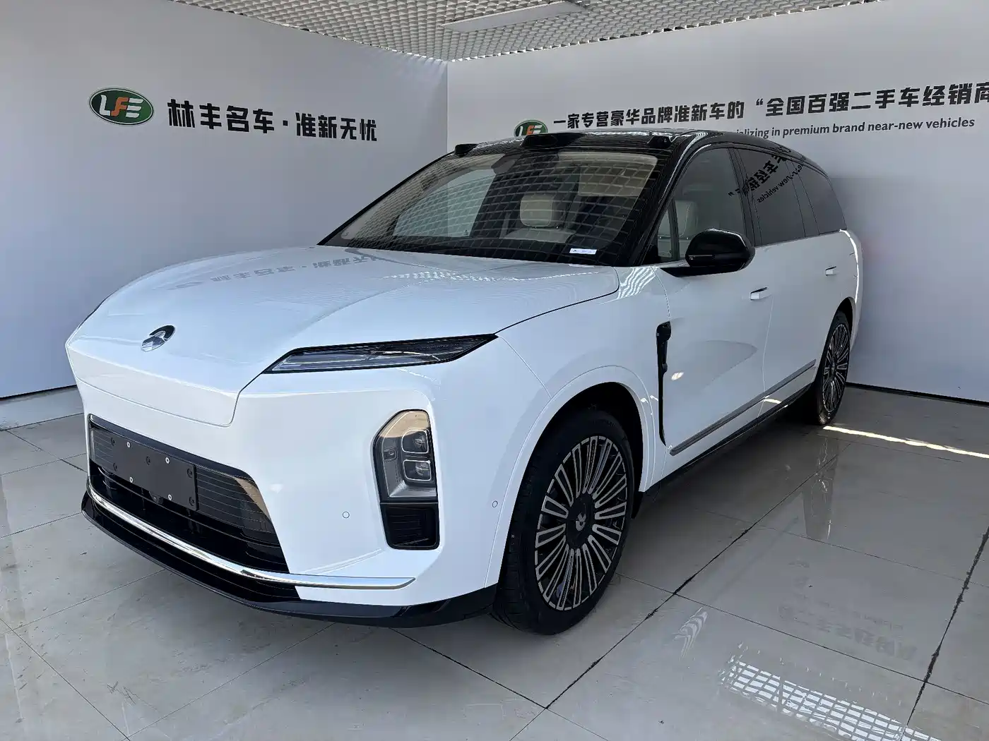 NIO ES8 2026 2025 Model 6-Seat Executive Luxury Edition