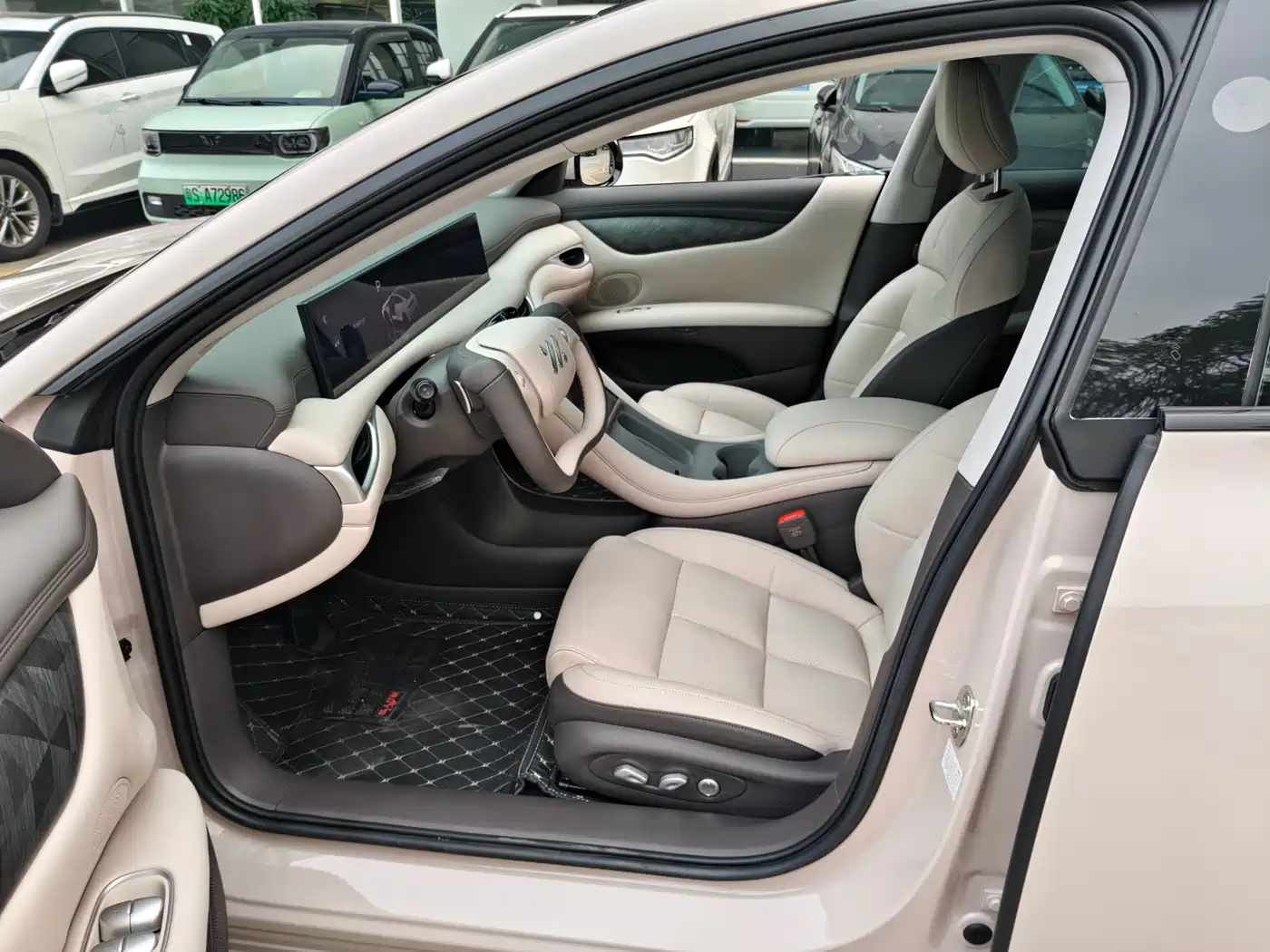 ZHIJI AUTOMOBILE ZHIJI L6