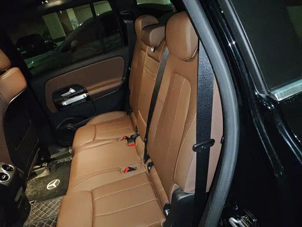 Фото 18 - Mercedes-Benz GLB