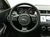 Фото 11 - Jaguar E-PACE