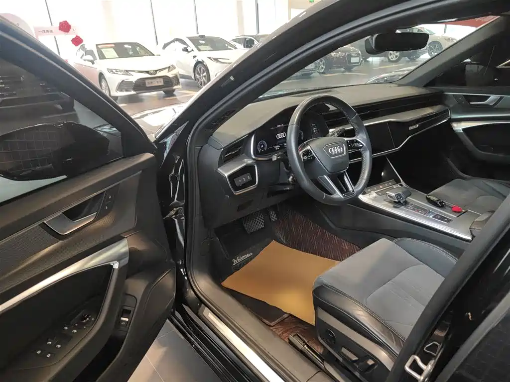 Audi A6L 2020 40 TFSI Luxury Dynamic фото 12