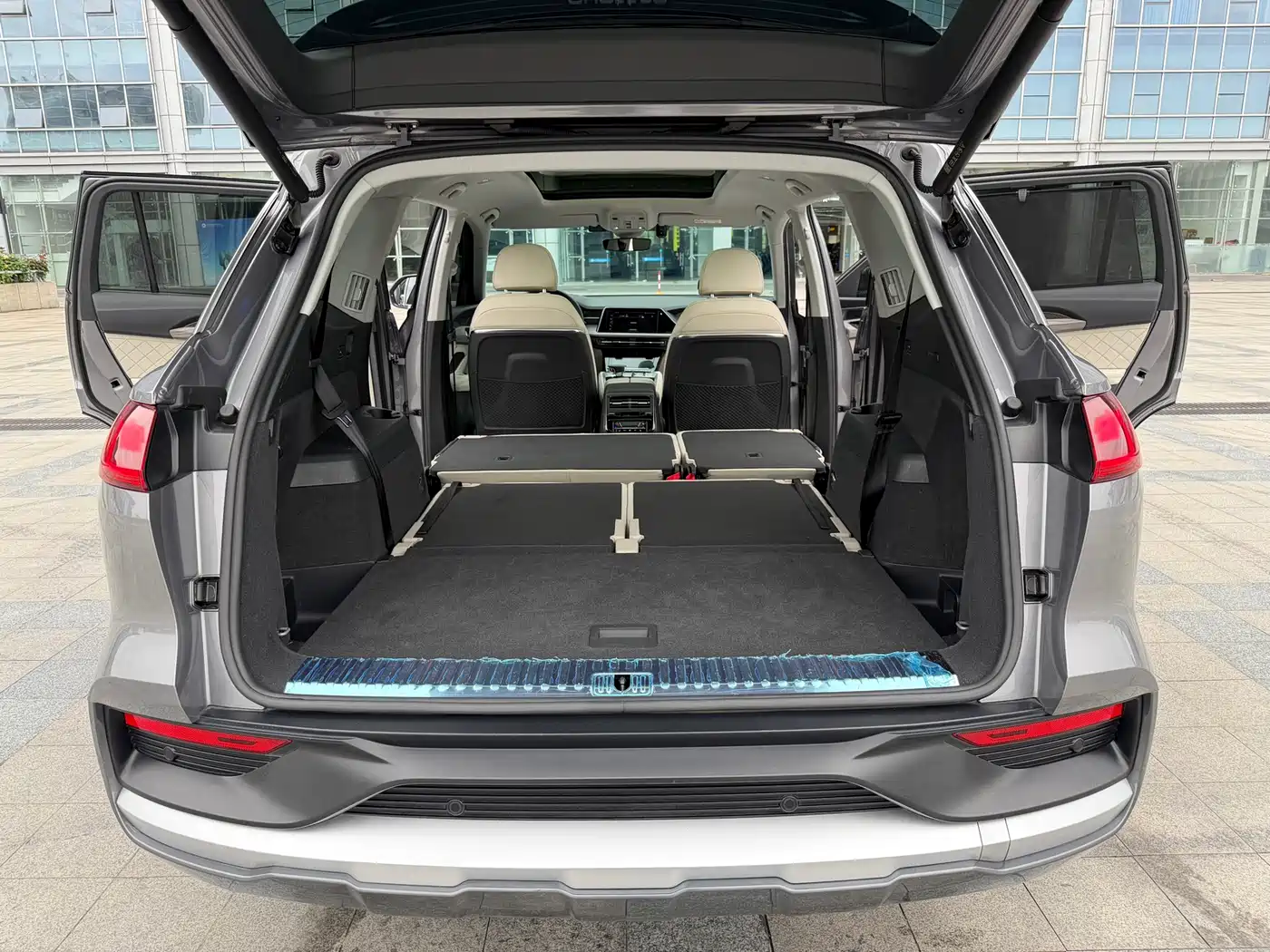 Audi Q6 2023 45 TFSI quattro Qiyun Light Yulin Package фото 15