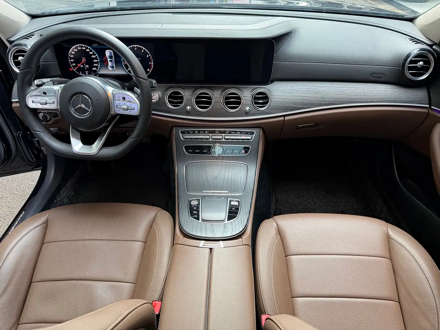 Mercedes-Benz E-Class 2020 E 300 L Sport Fashion Model фото 13