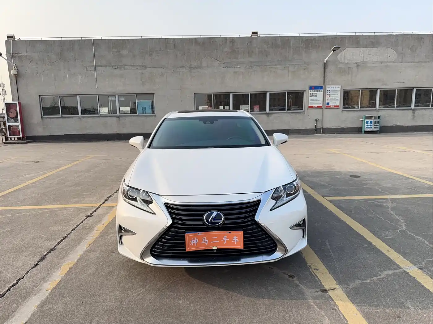 Lexus ES 2015 300h Comfort Edition фото 2