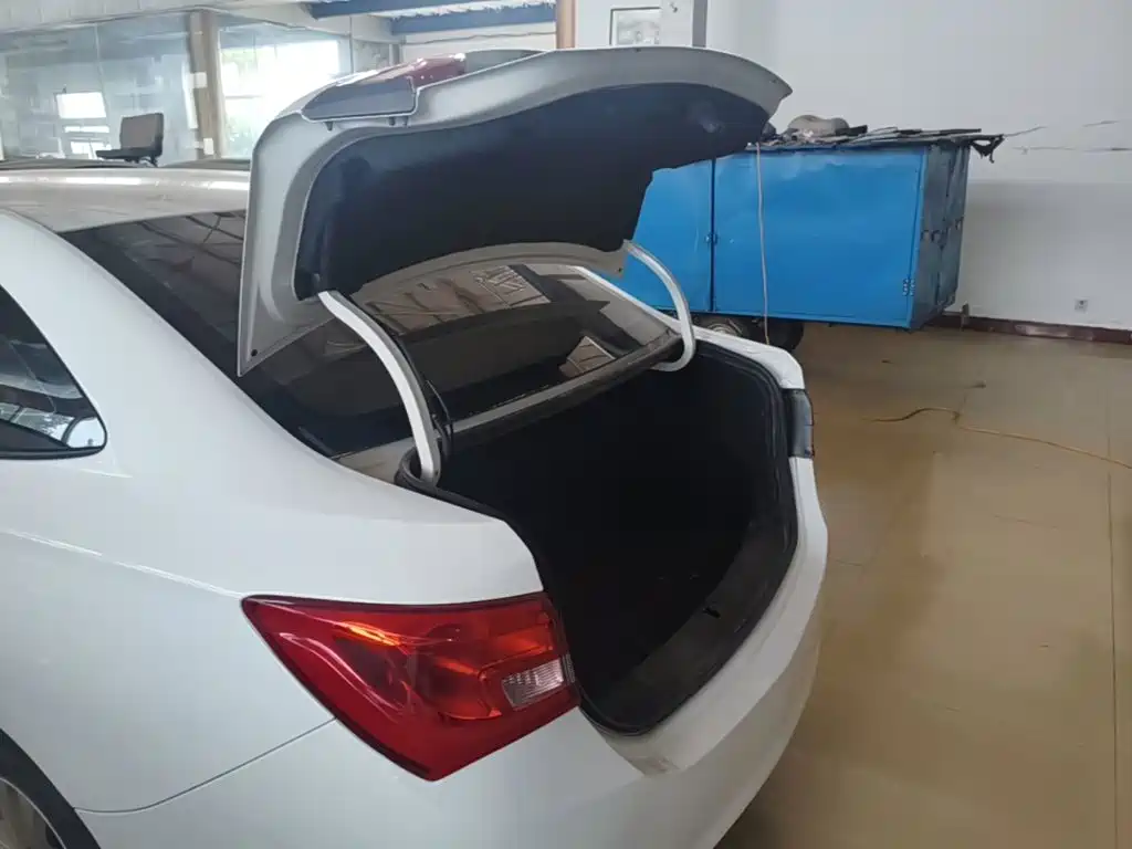 Фото 19 - Buick Excelle