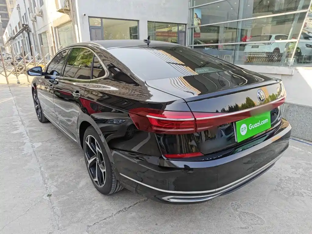Photo 5 - Volkswagen Passat