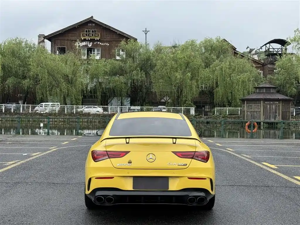 MERCEDES-BENZ CLA AMG