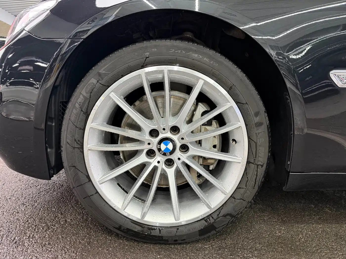 BMW 7 Series 2014 730Li Premium фото 5