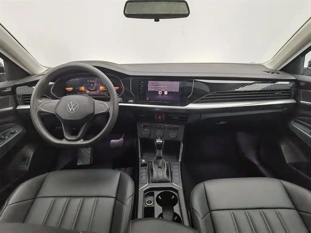 Volkswagen Passat 2023 Facelift 280TSI Business Edition фото 5