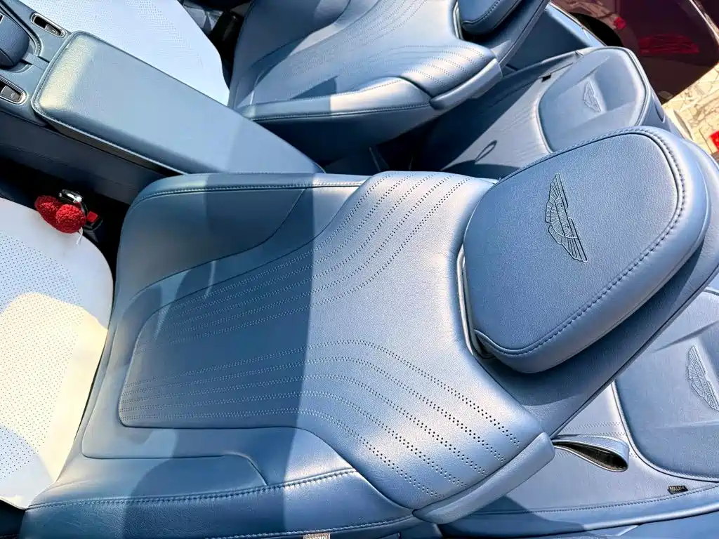 Aston Martin DB11 2021 2020 4.0T V8 Volante