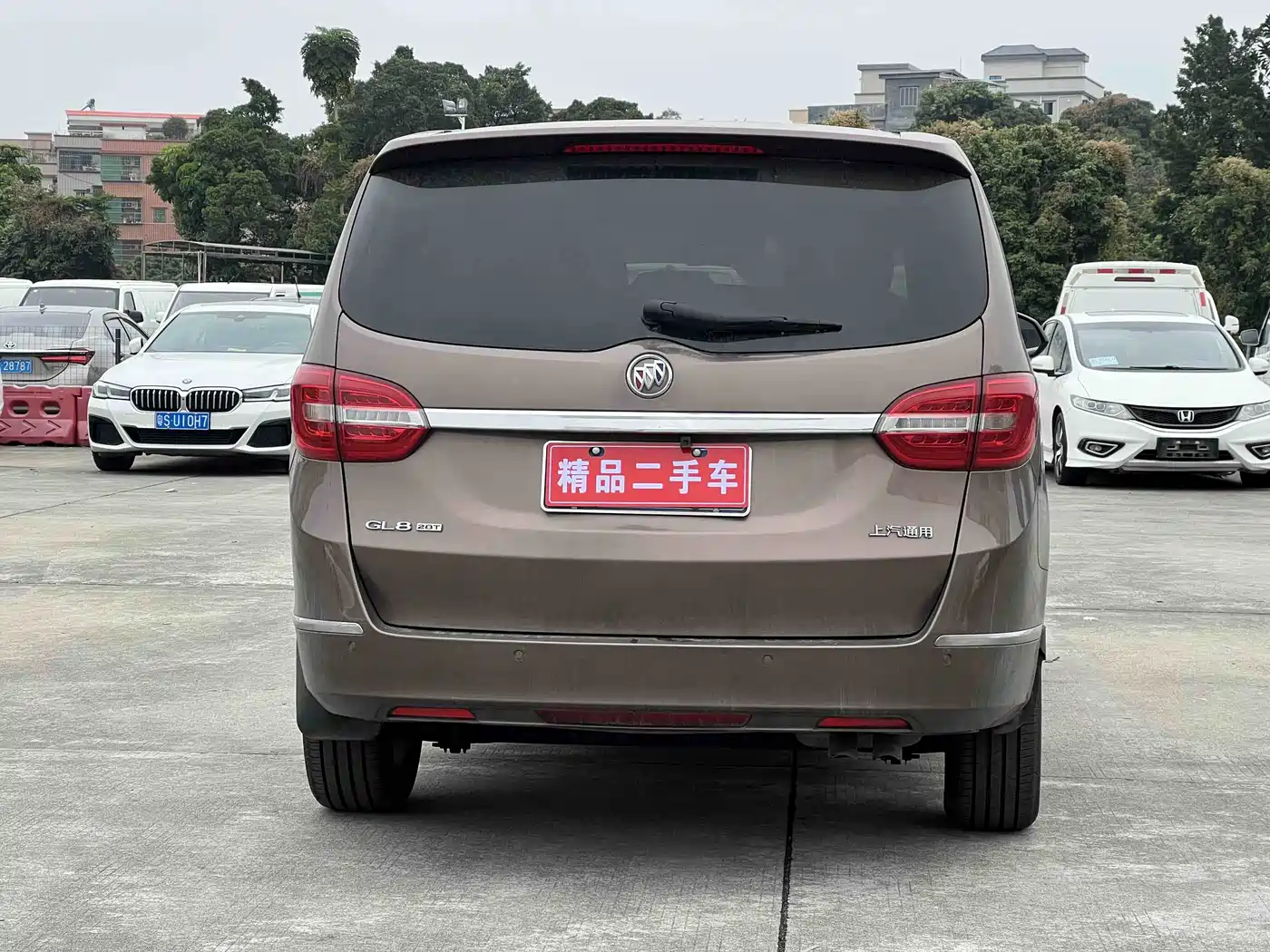 Buick GL8 2018 28T Comfort China VI фото 3