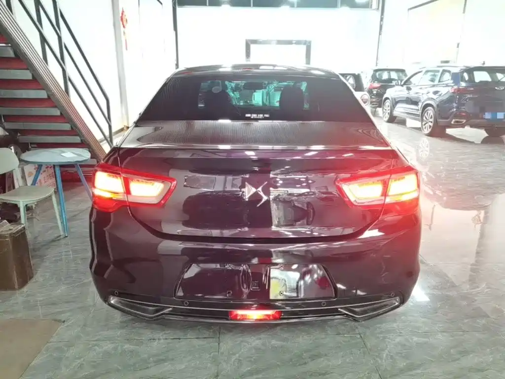 DS 5LS 2016 2016 1.6T Elegant Edition THP160