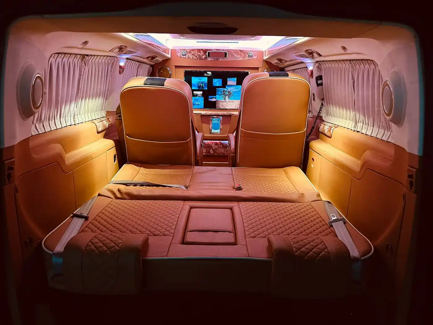Mercedes-Benz Vito 2013 Model 3.0L Elite Edition фото 7