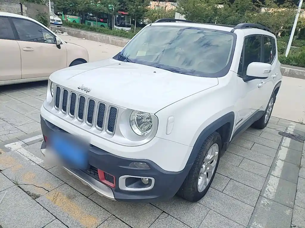 Фото 2 - Jeep Renegade