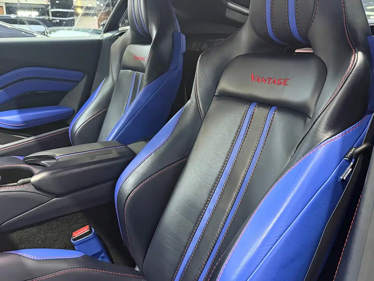 Aston Martin V8 Vantage 2020 2020 4.0T V8 Coupe 007 Edition