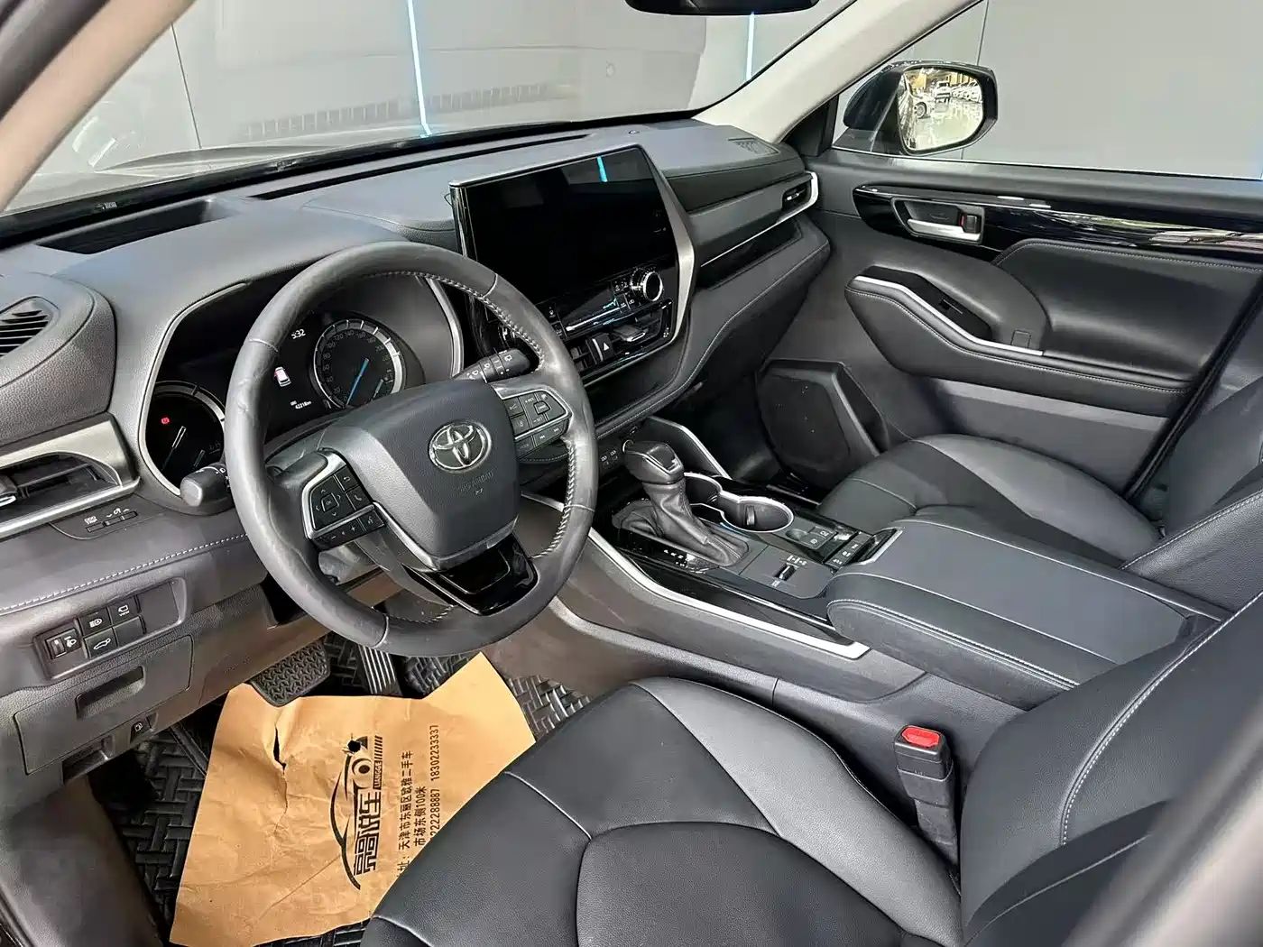TOYOTA HIGHLANDER