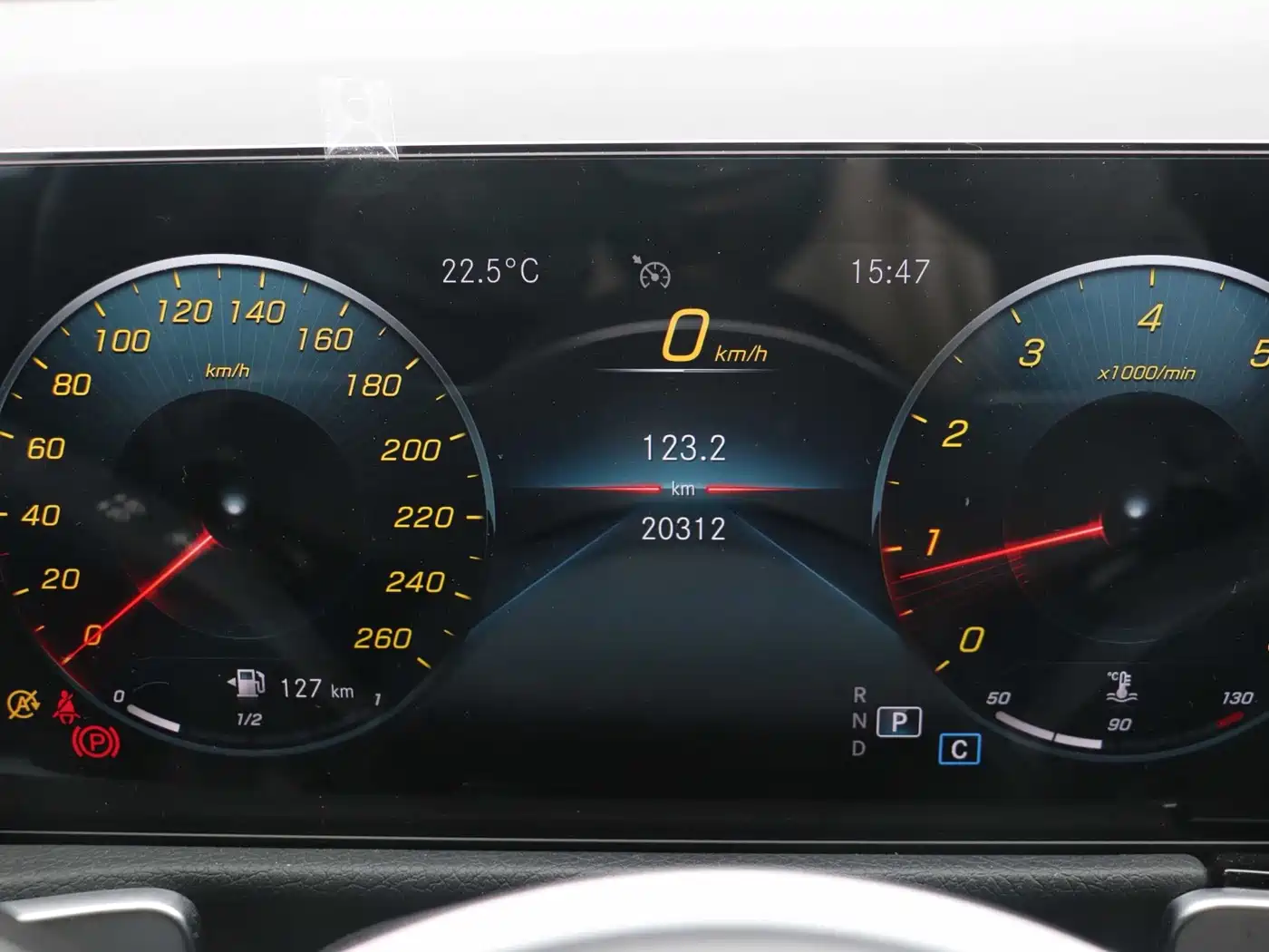 Mercedes-Benz GLB 2022 Facelift GLB 200 Dynamic Style фото 10