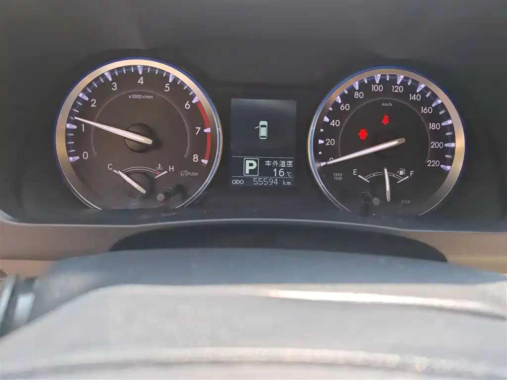 Toyota Highlander 2015 2.0T AWD Elite Edition 7-seater фото 5